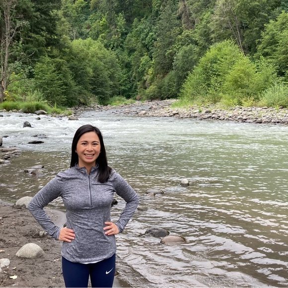 Meet your Posher, Kristine - Picture 1 of 1